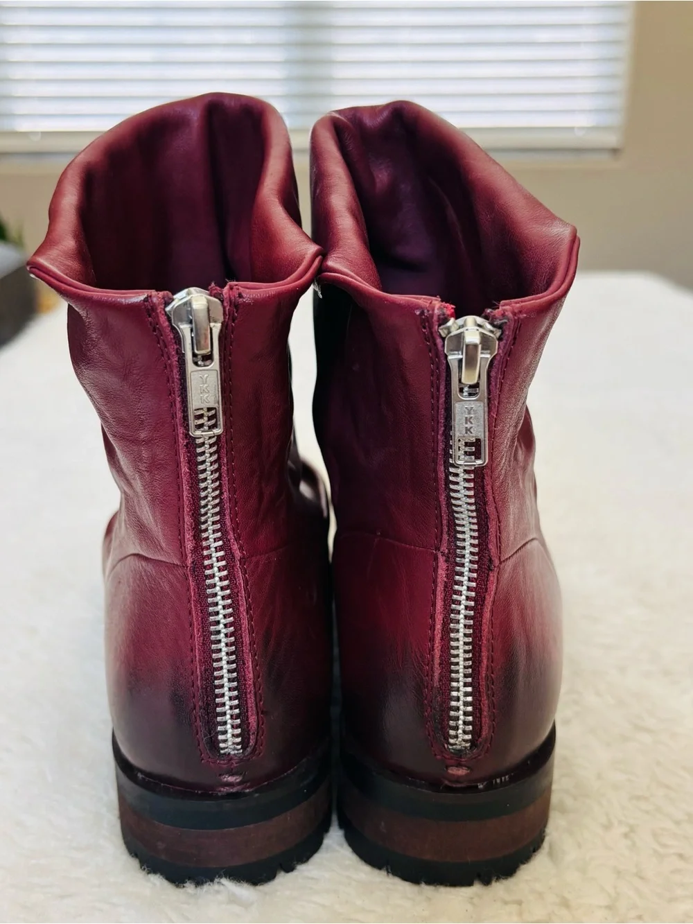 Sketchers Women's Burgundy Leather Boots size US 9.5